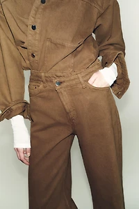 Z1975 WIDE LEG CROSSED HIGH-WAIST JEANS