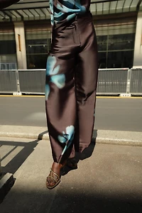 FLORAL PRINT SATIN PANTS