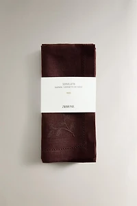 LINEN NAPKIN WITH FLORAL EMBROIDERY (SET OF 2)