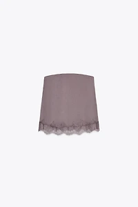 TOP SATINÉ EN DENTELLE