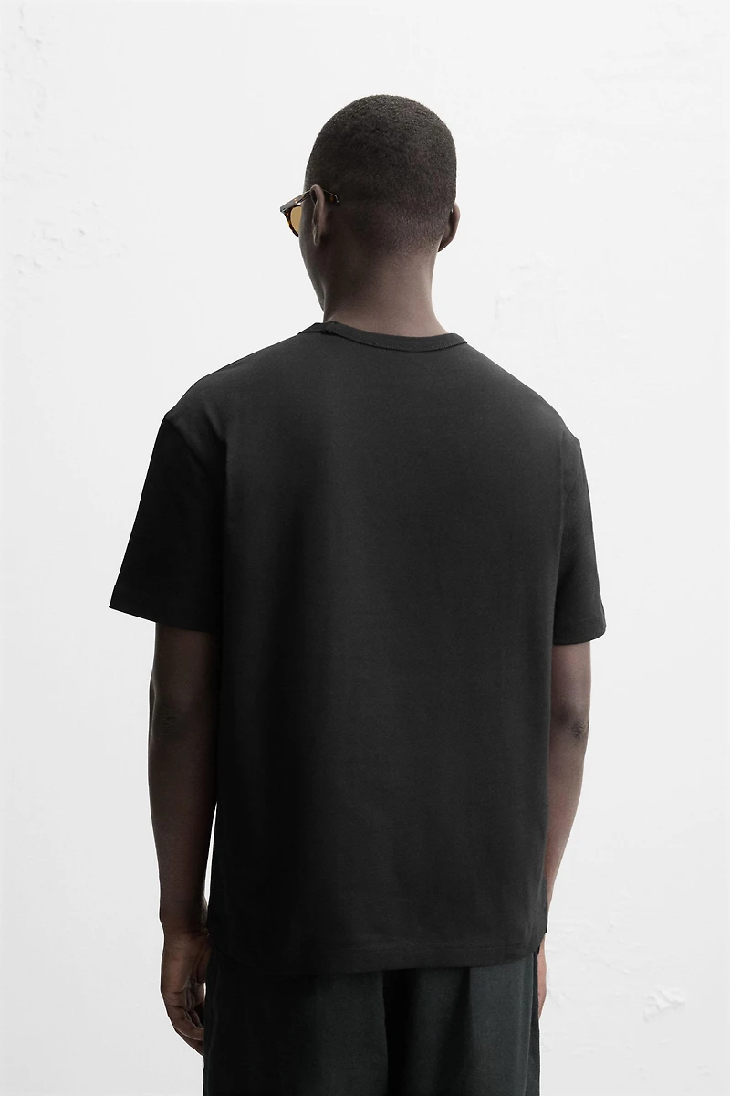 HEAVYWEIGHT BASIC RIBBED T-SHIRT