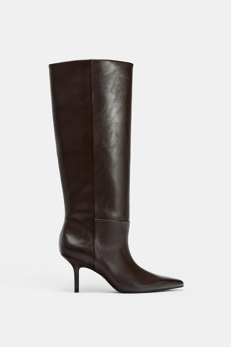 POINTED TOE HEELED BOOTS