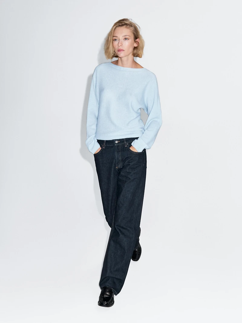 Pull en maille à col bateau