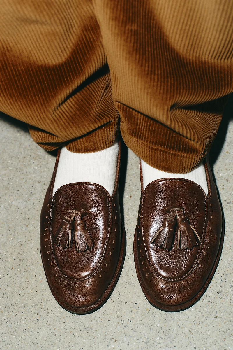 LEATHER TASSEL LOAFERS