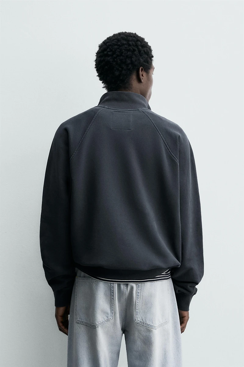 SWEAT LAVÉ COL ZIPPÉ