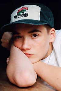 EMBROIDERED WASHED EFFECT CAP