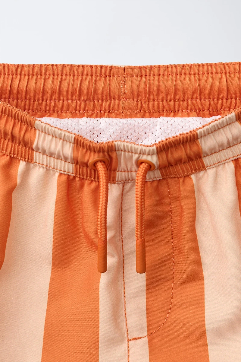 6 ANS / SHORT DE BAIN À RAYURES