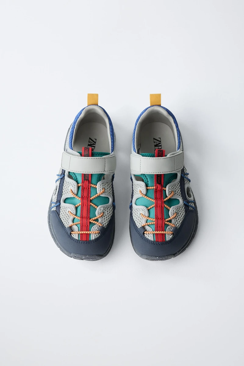 BAREFOOT SNEAKERS WITH CUTOUTS