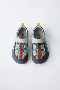 BAREFOOT SNEAKERS WITH CUTOUTS