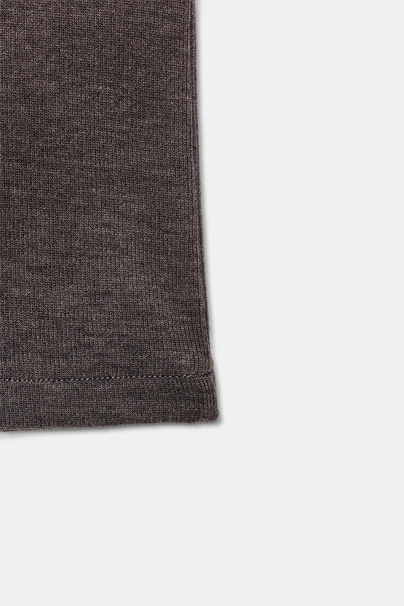 MOCK NECK SLEEVELESS TOP