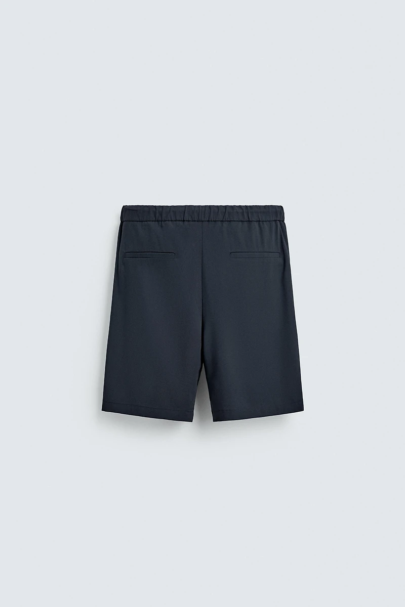SHORT TECHNIQUE RELAXED FIT