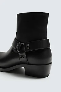 HARNESS BOOTS