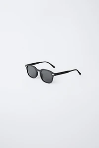 SUNGLASSES WITH RUBBERIZED FINISH