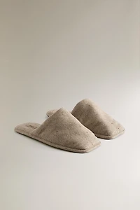 WARM FABRIC SLIPPERS