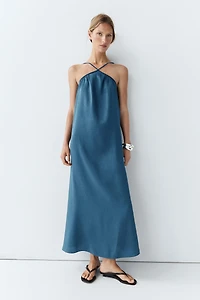 Robe longue fluide à bretelles croisées