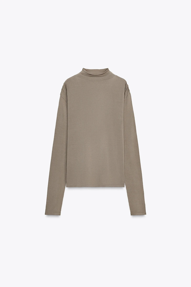 KNOTTED BACK KNIT TOP