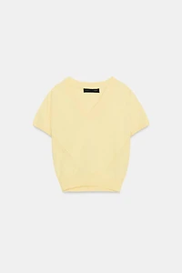SHORT SLEEVE V-NECK KNIT TOP