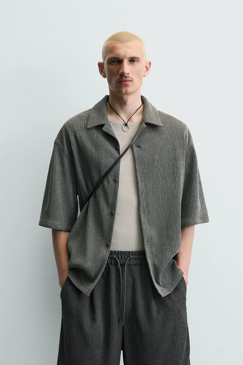 TEXTURED RELAXED FIT SHIRT