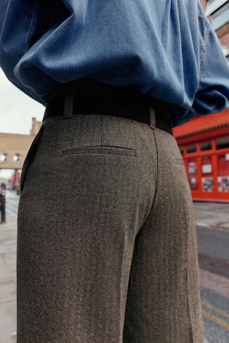 HERRINGBONE BELTED PANTS