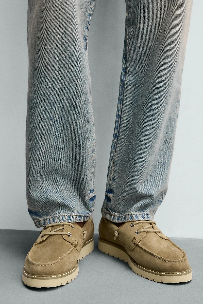 LEATHER BOAT SHOES