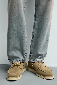 LEATHER BOAT SHOES
