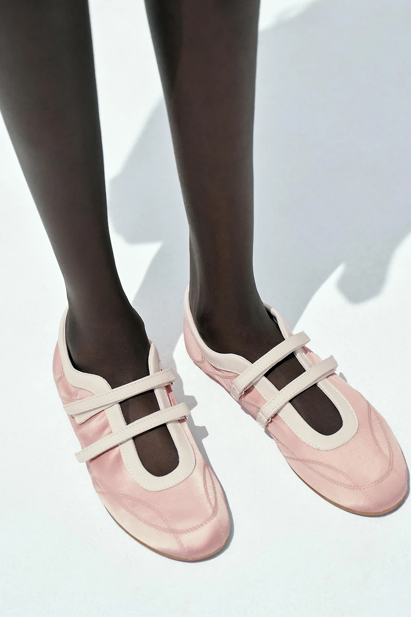 BALLERINES SURPIQÛRES EFFET SATINÉ