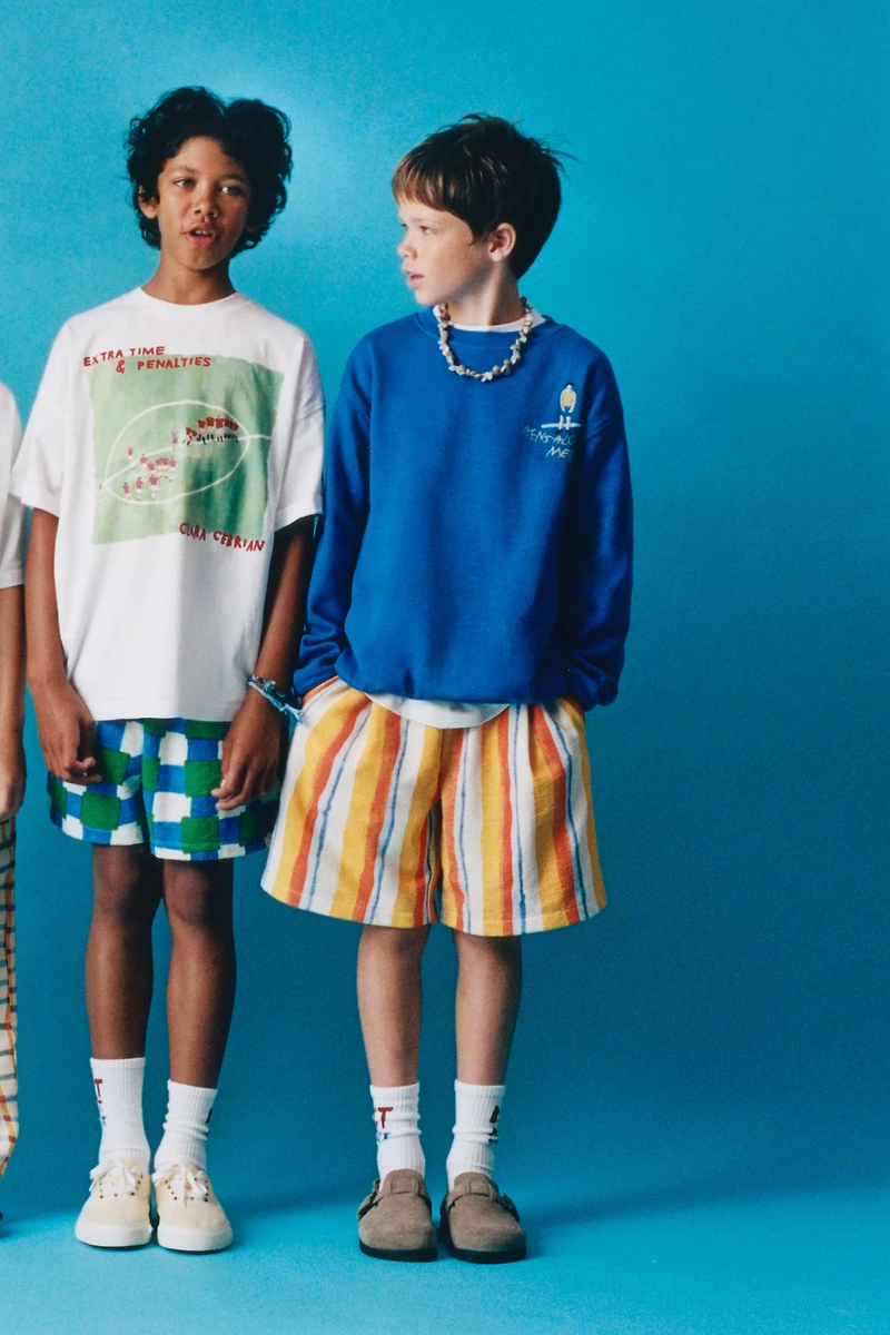 CLARA CEBRIAN © EMBROIDERED SWEATSHIRT