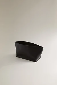 LEATHER MAKEUP BAG