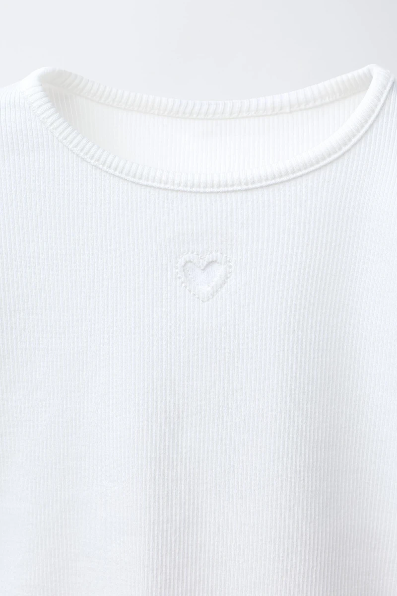 RIBBED HEART T-SHIRT
