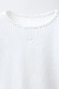 RIBBED HEART T-SHIRT