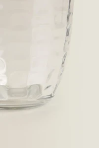 RAISED SQUARE-EFFECT TUMBLER