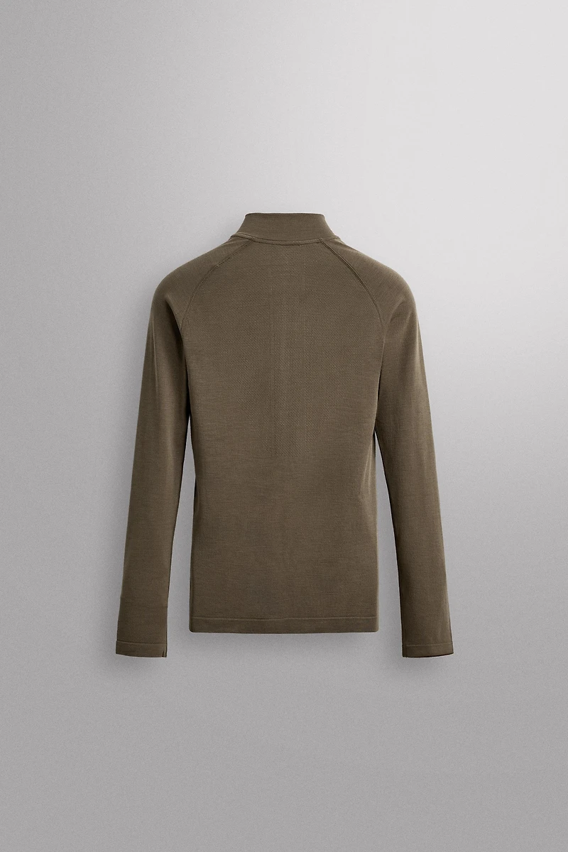 COMPRESSION QUARTER-ZIP SKI T-SHIRT