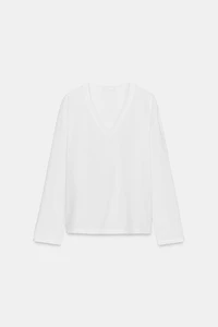 RUSTIC V-NECK T-SHIRT