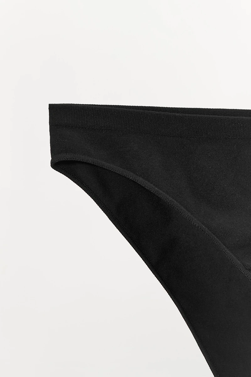 CULOTTE CLASSIQUE SANS COUTURE