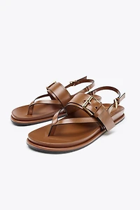 STRAPPY BUCKLE SANDALS