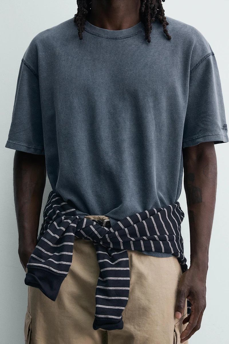 T-SHIRT LAVÉ STRUCTURE WAFFLE