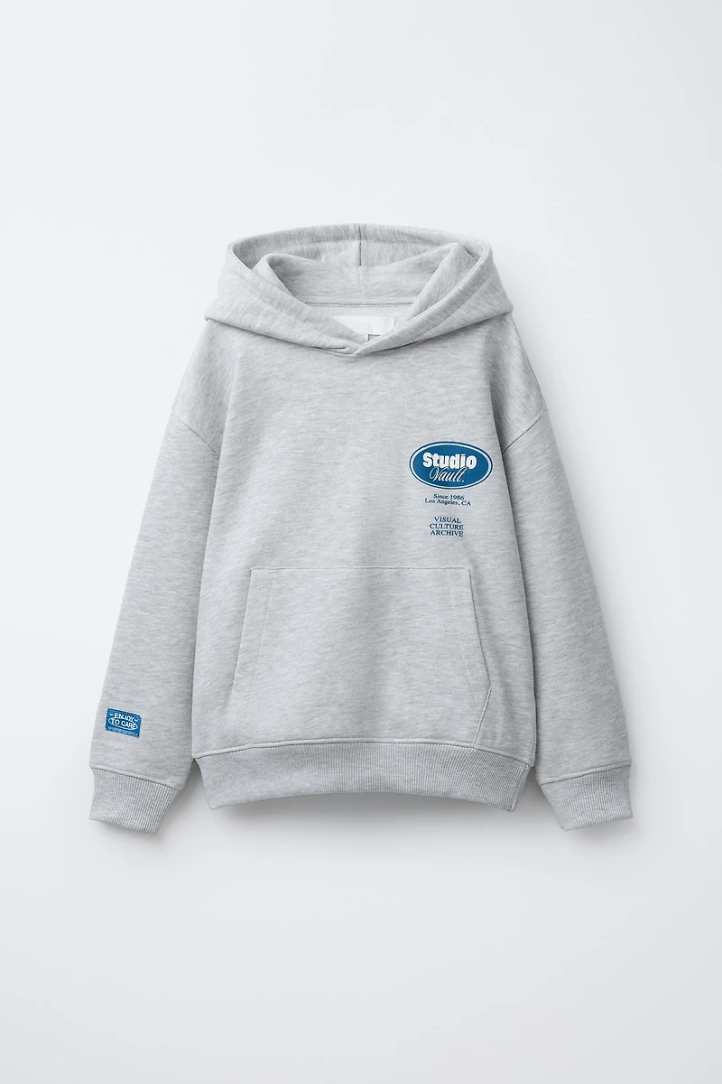 RAISED TEXT HOODIE SWEATSHIRT