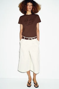SHORT SLEEVE TEXT T-SHIRT