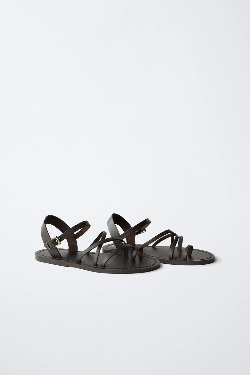 SANDALES À BRIDES EN CUIR