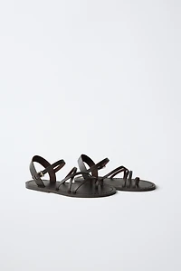 SANDALES À BRIDES EN CUIR