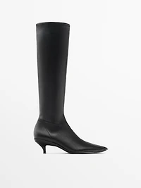 Stretch heeled boots