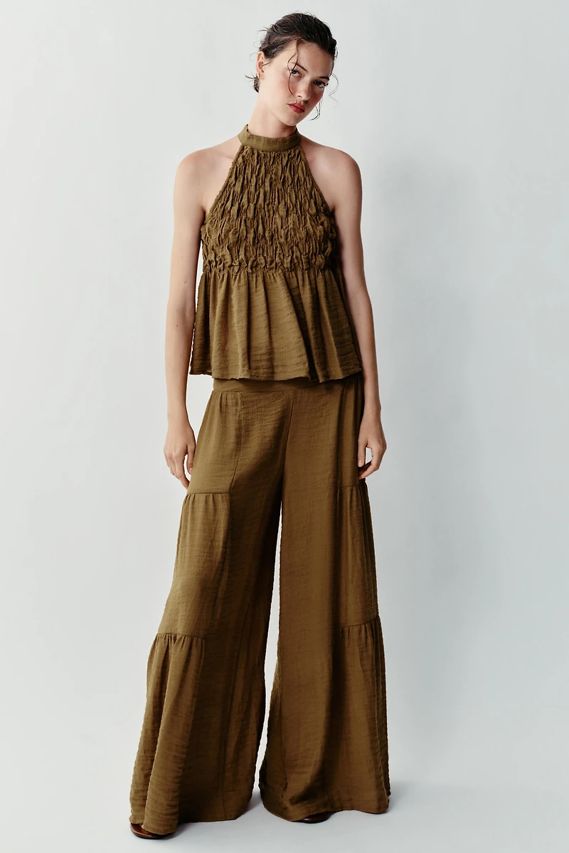RUCHED HALTER TOP