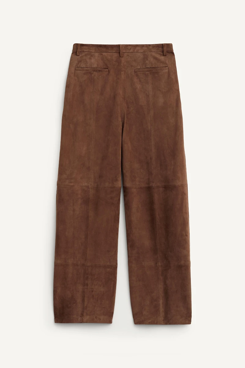 100% SUEDE PLEATED PANTS LIMITED EDITION