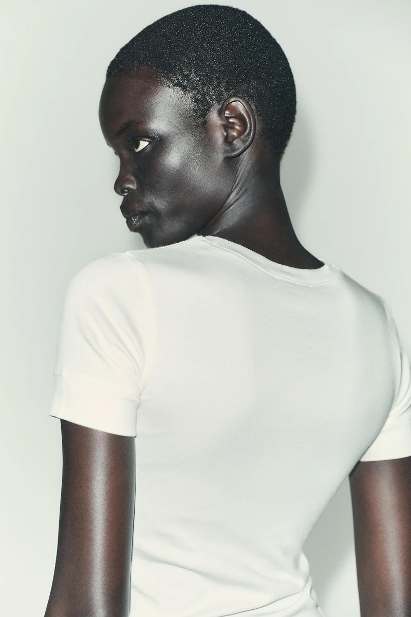 MINIMAL SHORT SLEEVE T-SHIRT