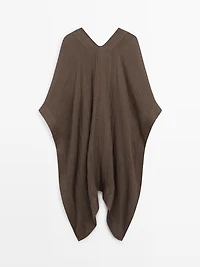 Flowing 100% linen oversize blouse with back detail