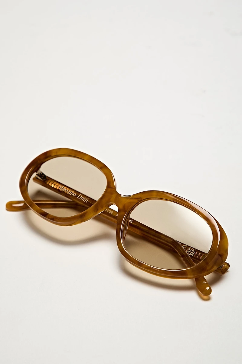 Oval sunglasses