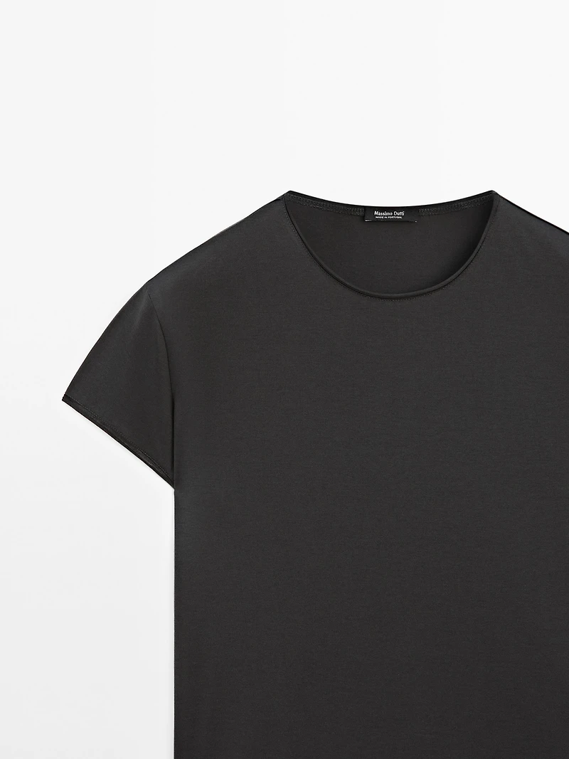 Flowing short sleeve T-shirt