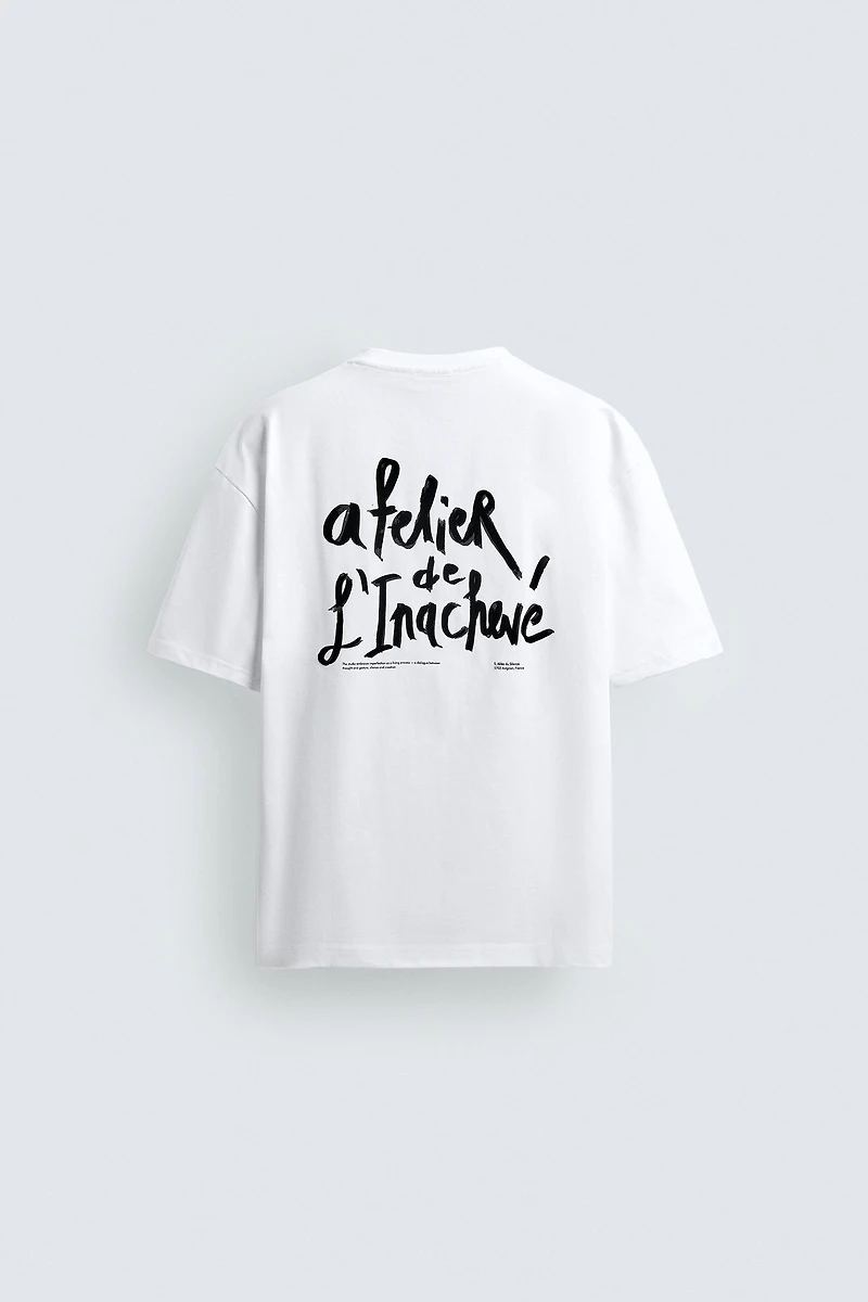 TEXTURED TEXT T-SHIRT