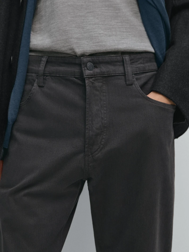 Pantalon slim fit imitation jean