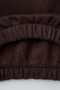 CONTRAST EMBROIDERED SWEATSHIRT